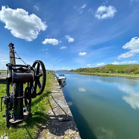 228 - Cozy Two Bed アパート *