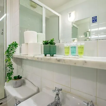 アパート 228 - Cozy Two Bed *