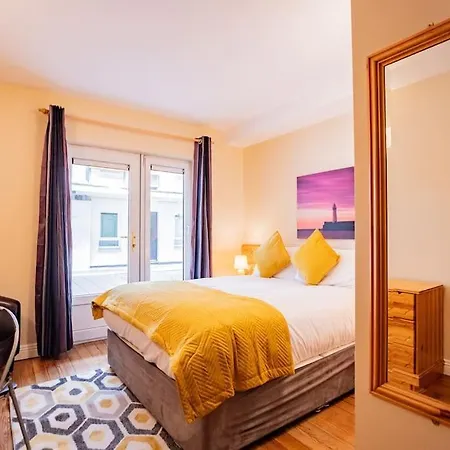Апартаменты 228 - Cozy Two Bed *