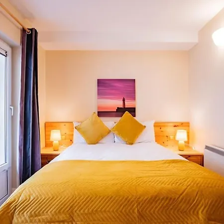 228 - Cozy Two Bed Вэстпорт